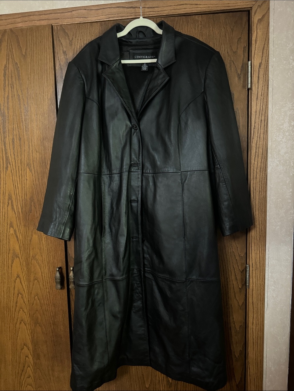 Womenβs 2x Black Leather Long Coat